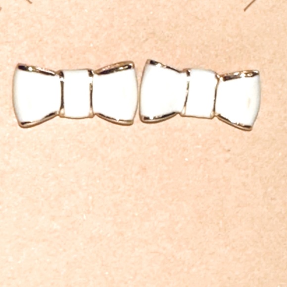 kate spade Jewelry - Kate Spade - Take a Bow Post Earrings, cream and gold